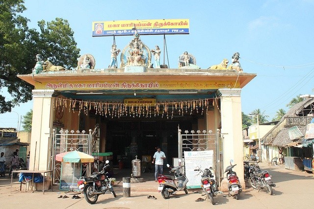 Mariamman Temple, Valangaiman
